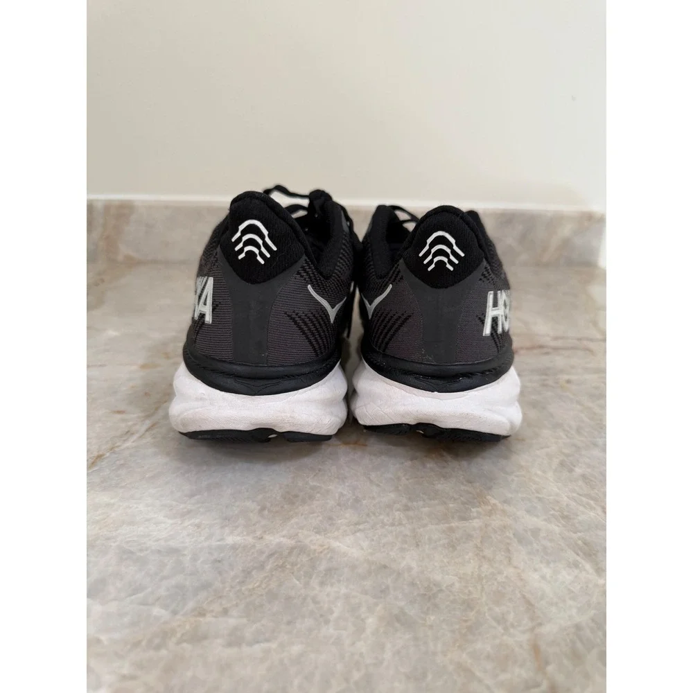 HOKA Clifton 9 Running Shoes Black White Style 1132210 BWHT Men's Size 8D